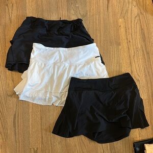 WORKOUT SKIRT BUNDLE. Two lulu lemon (black) one mondetta (white). All small